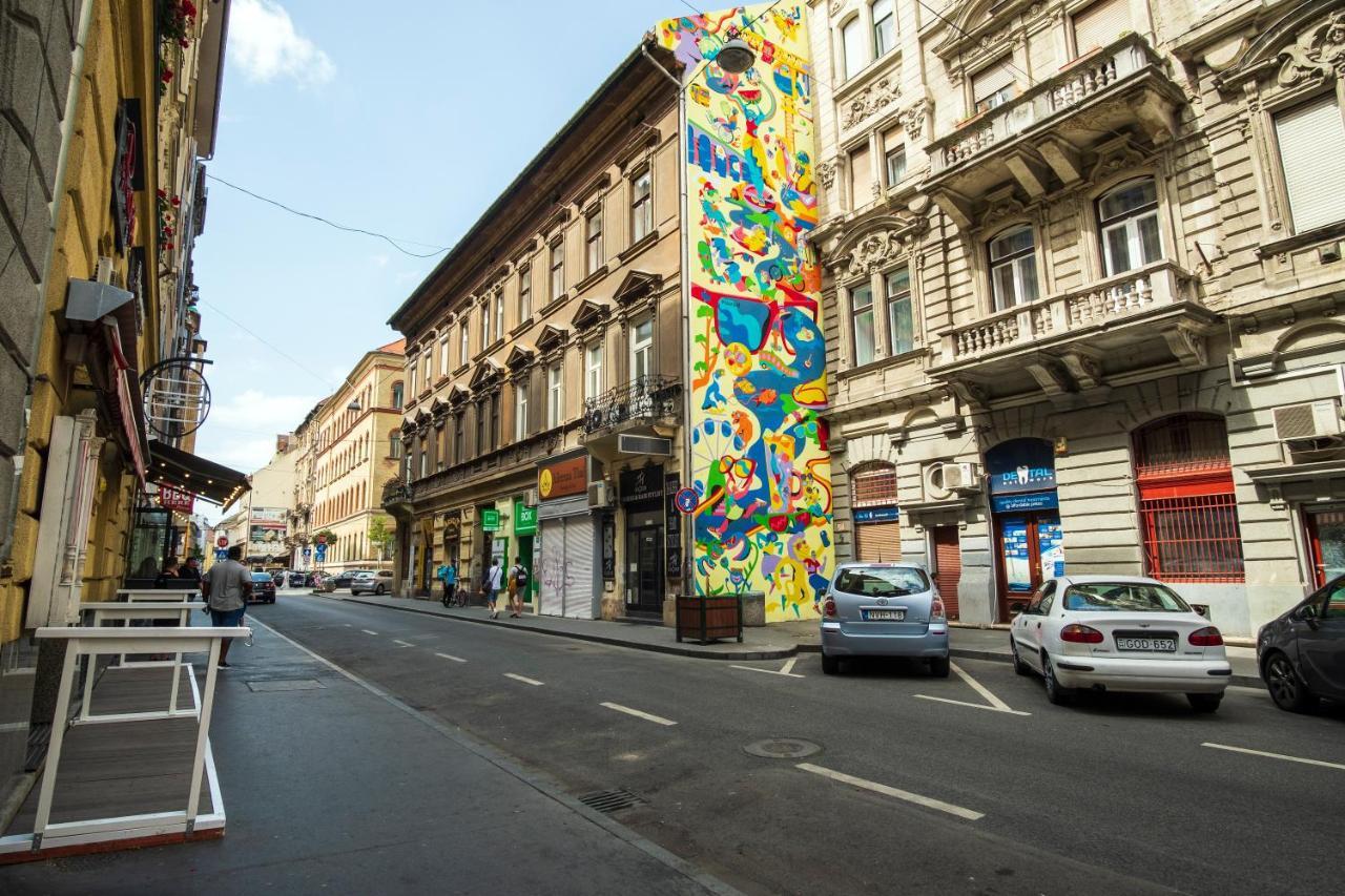 Apartament Very Central 1-br Apt With Patio *