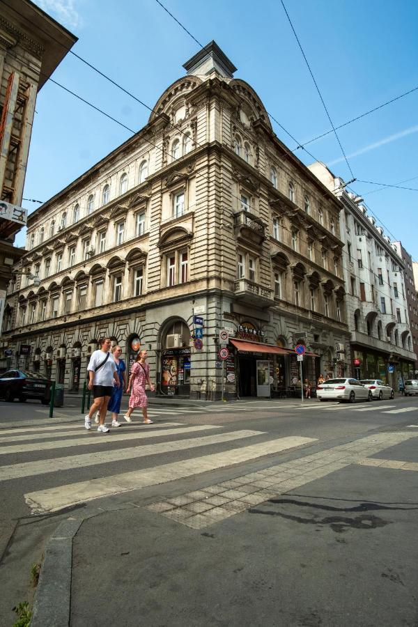 Very Central 1-br Apt With Patio Apartmán Budapešť