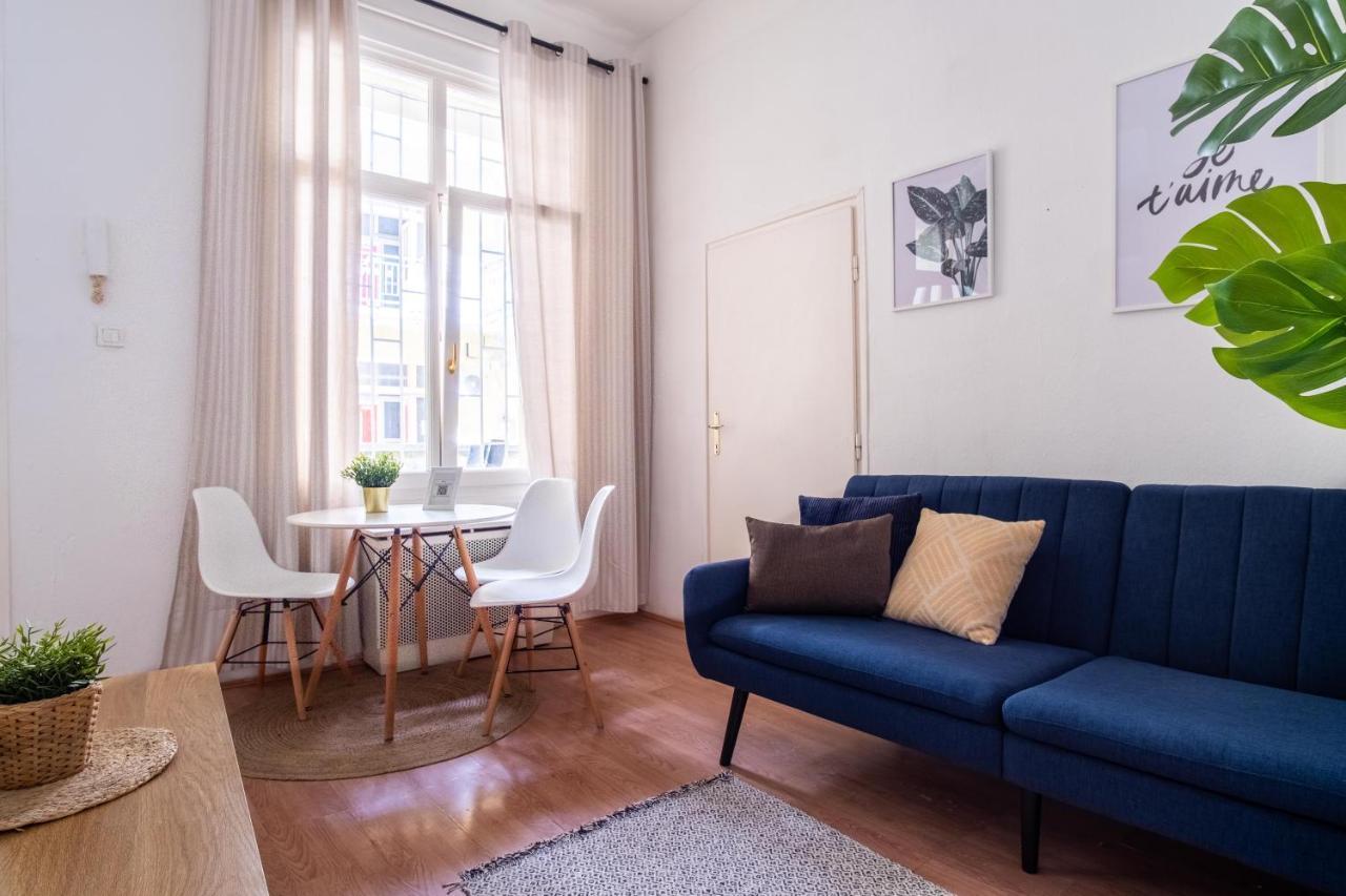 Very Central 1-br Apt With Patio Apartmán Budapešť